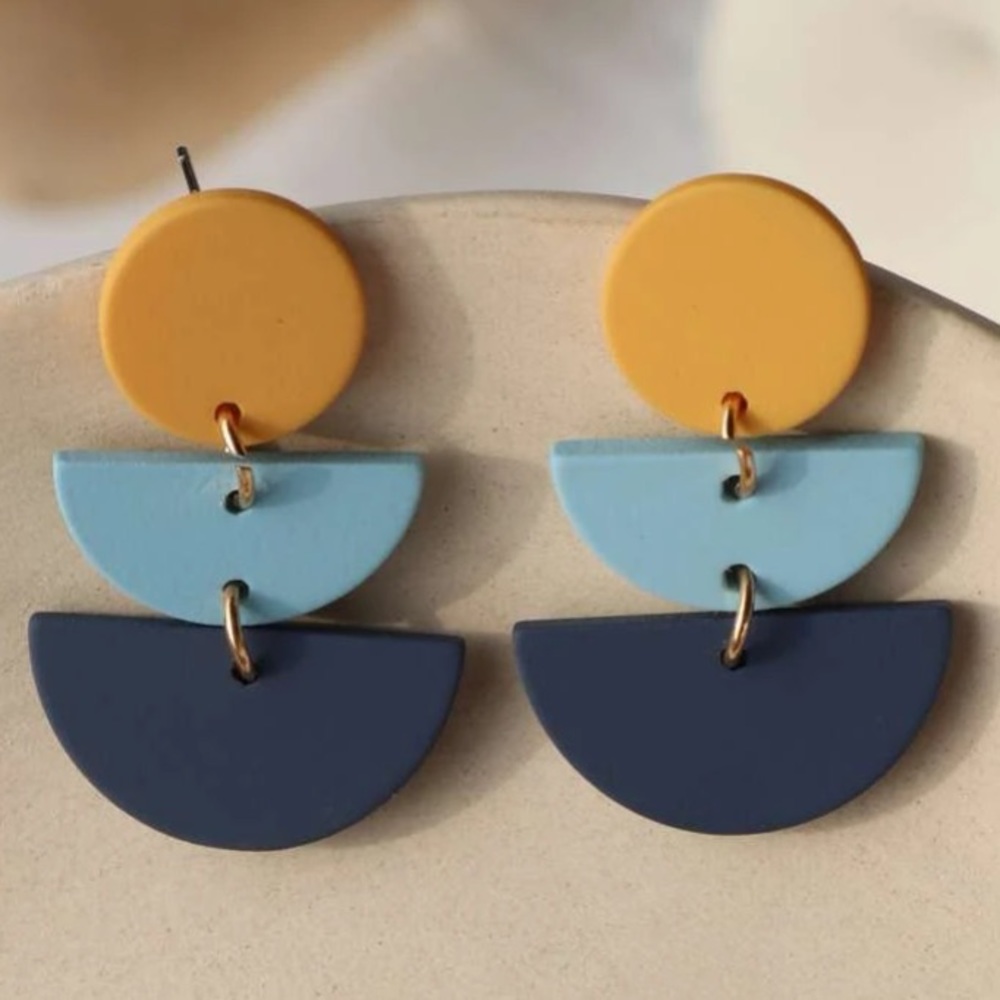 2/$28 Jewelry - Applies to all jewelry - Bundle any two pieces of your choice! - Picture 3 of 4